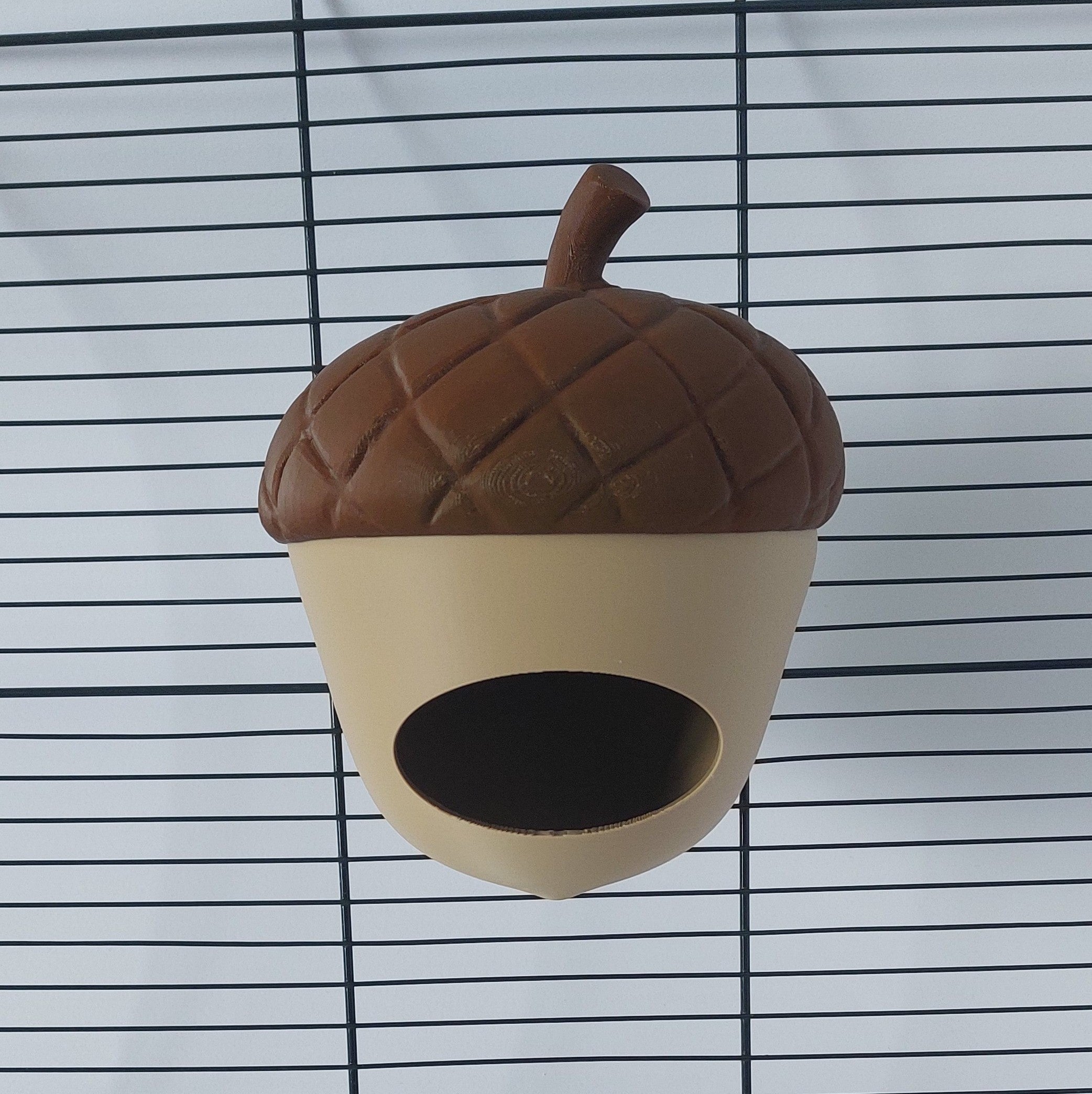 Acorn mounted hay holder