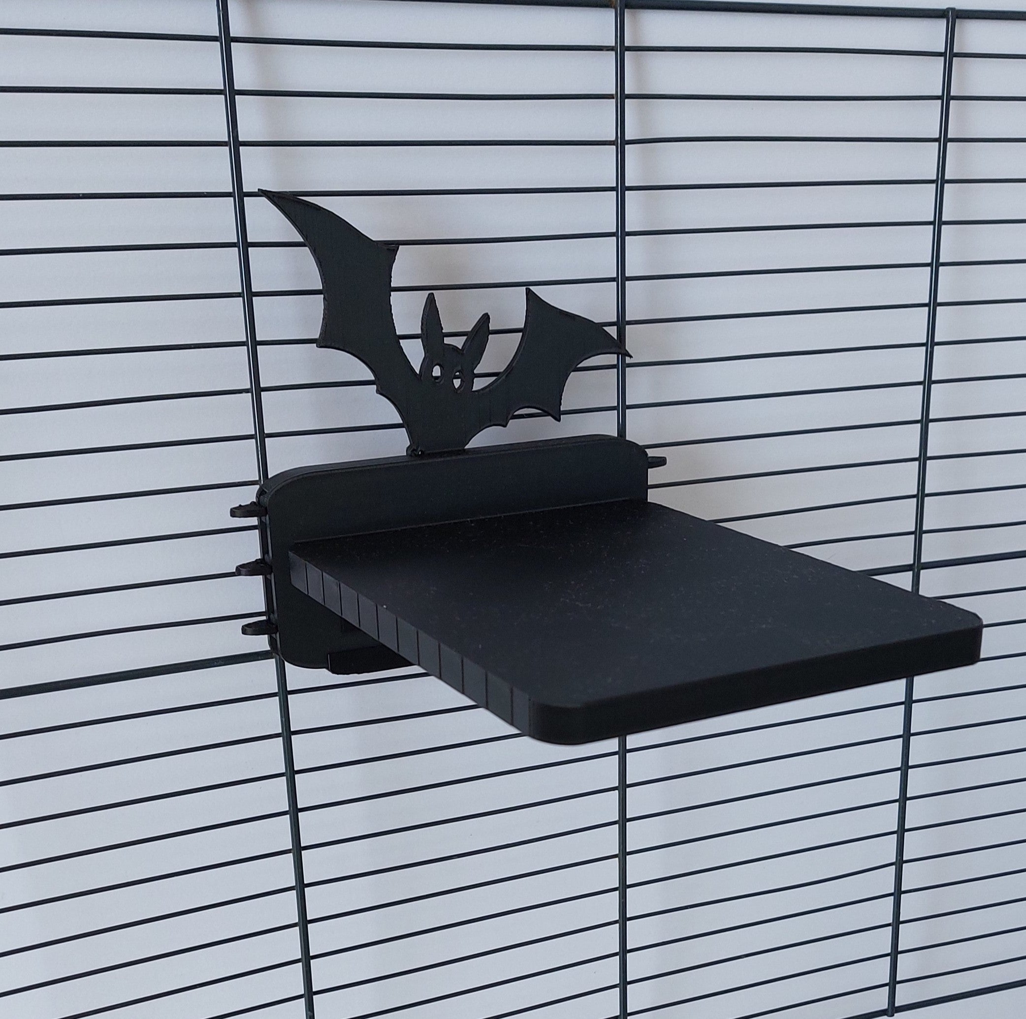 Flying bat mounted platform