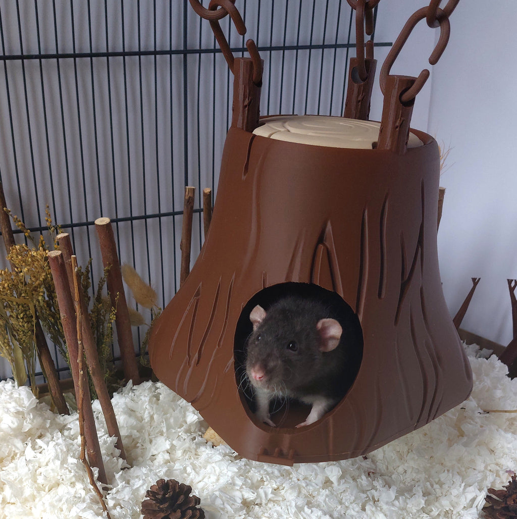 Tree stump hanging hide