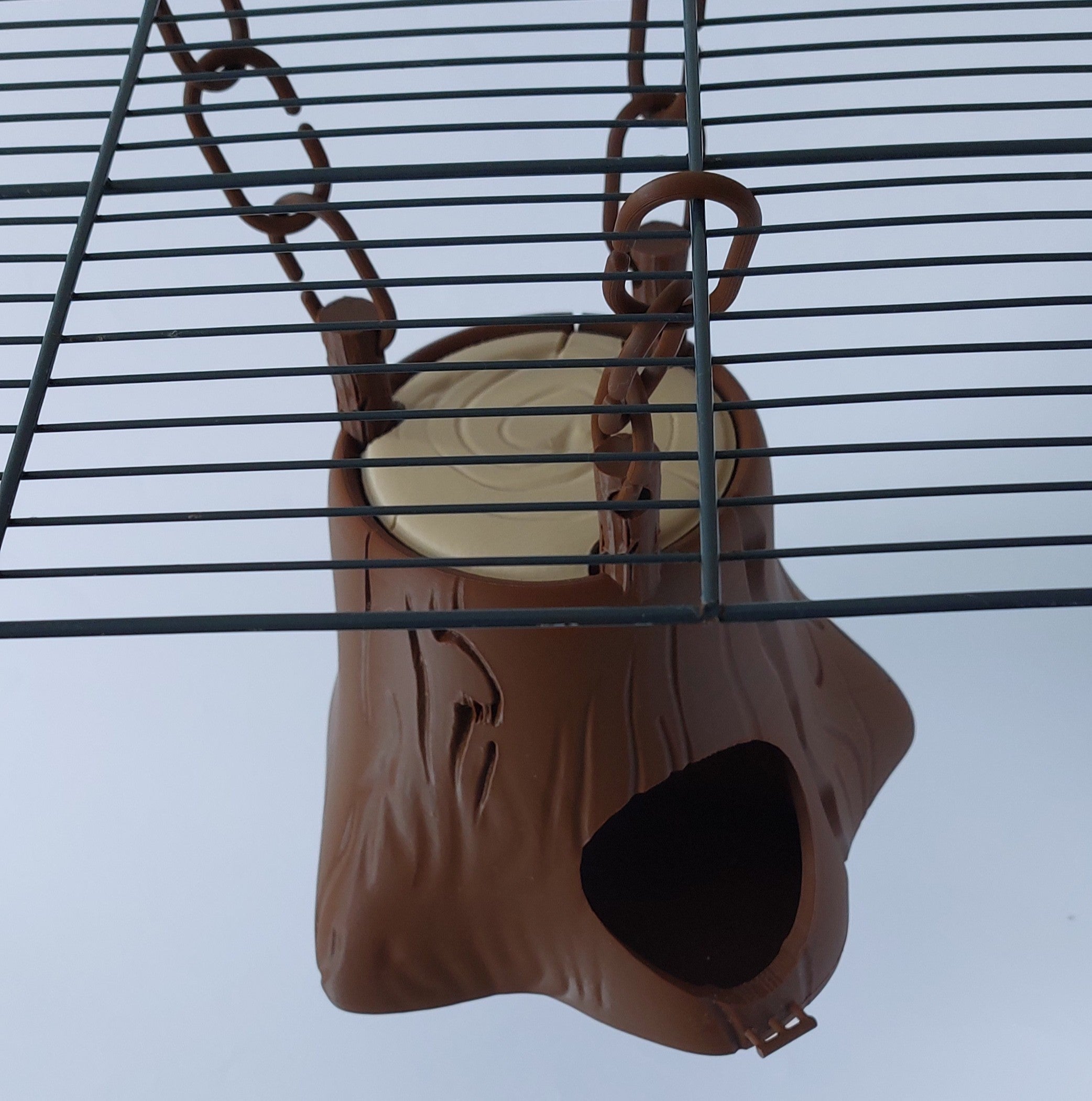 Tree stump hanging hide
