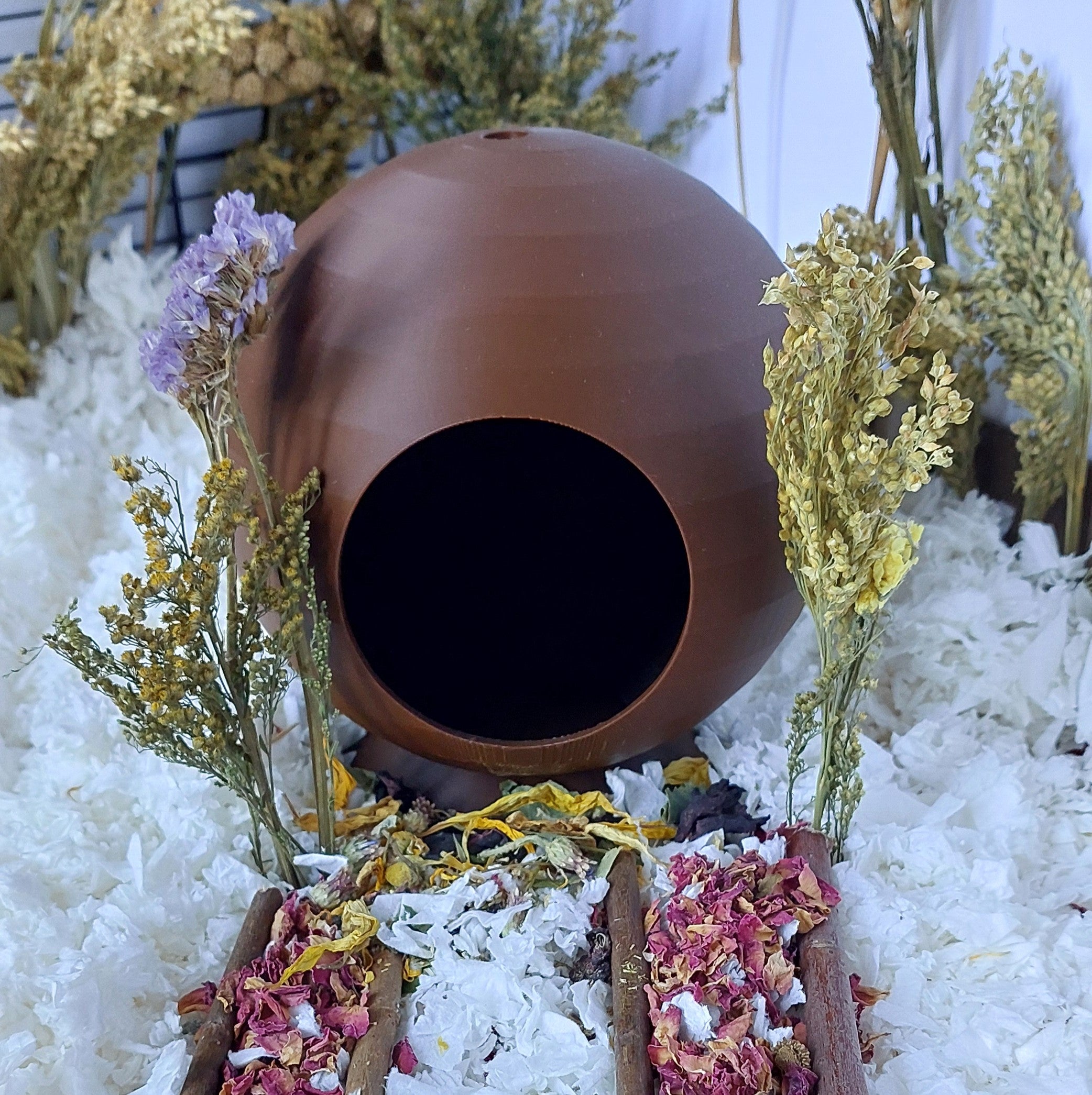 Hamster coconut hide