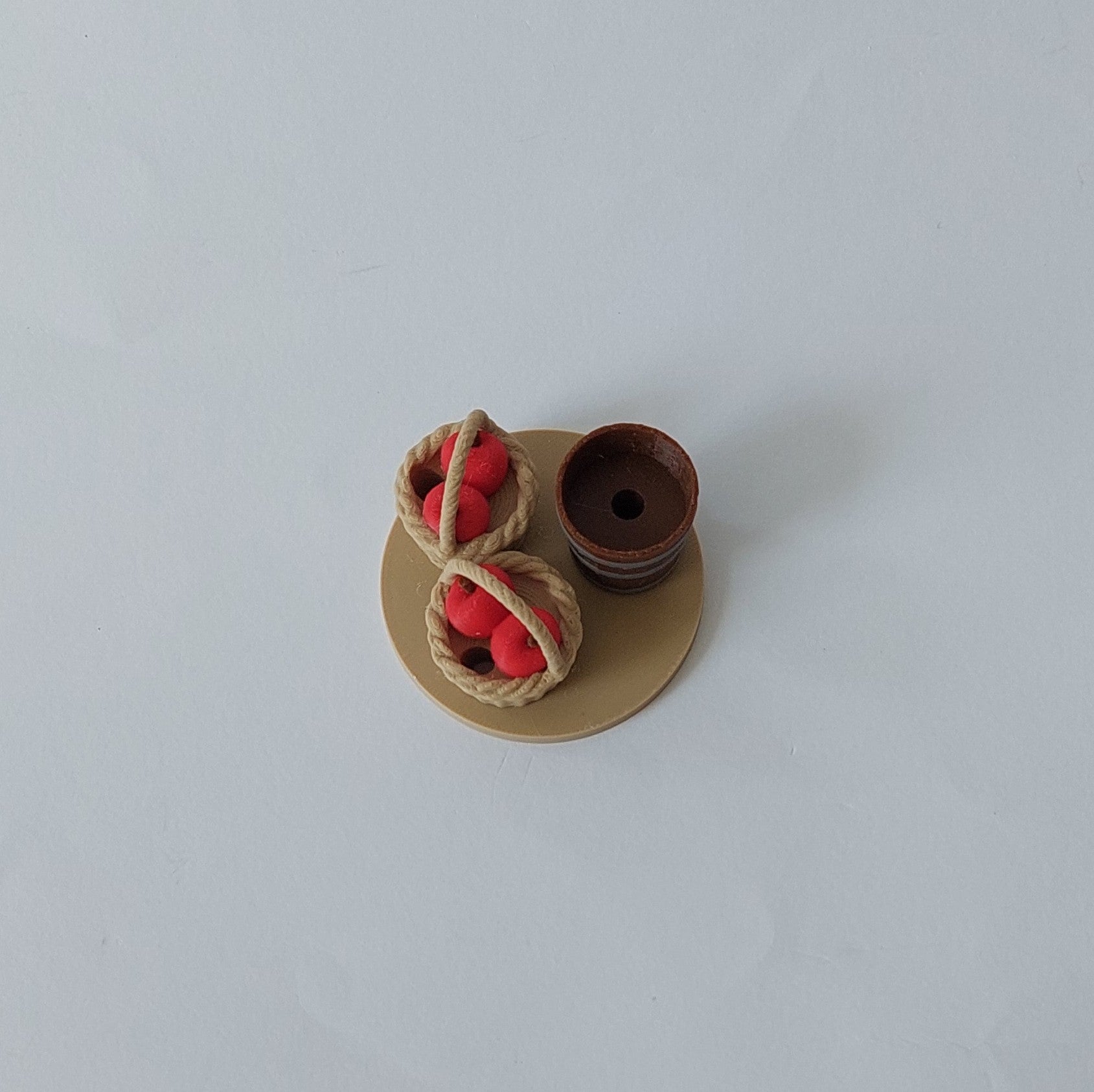Basket spray holder