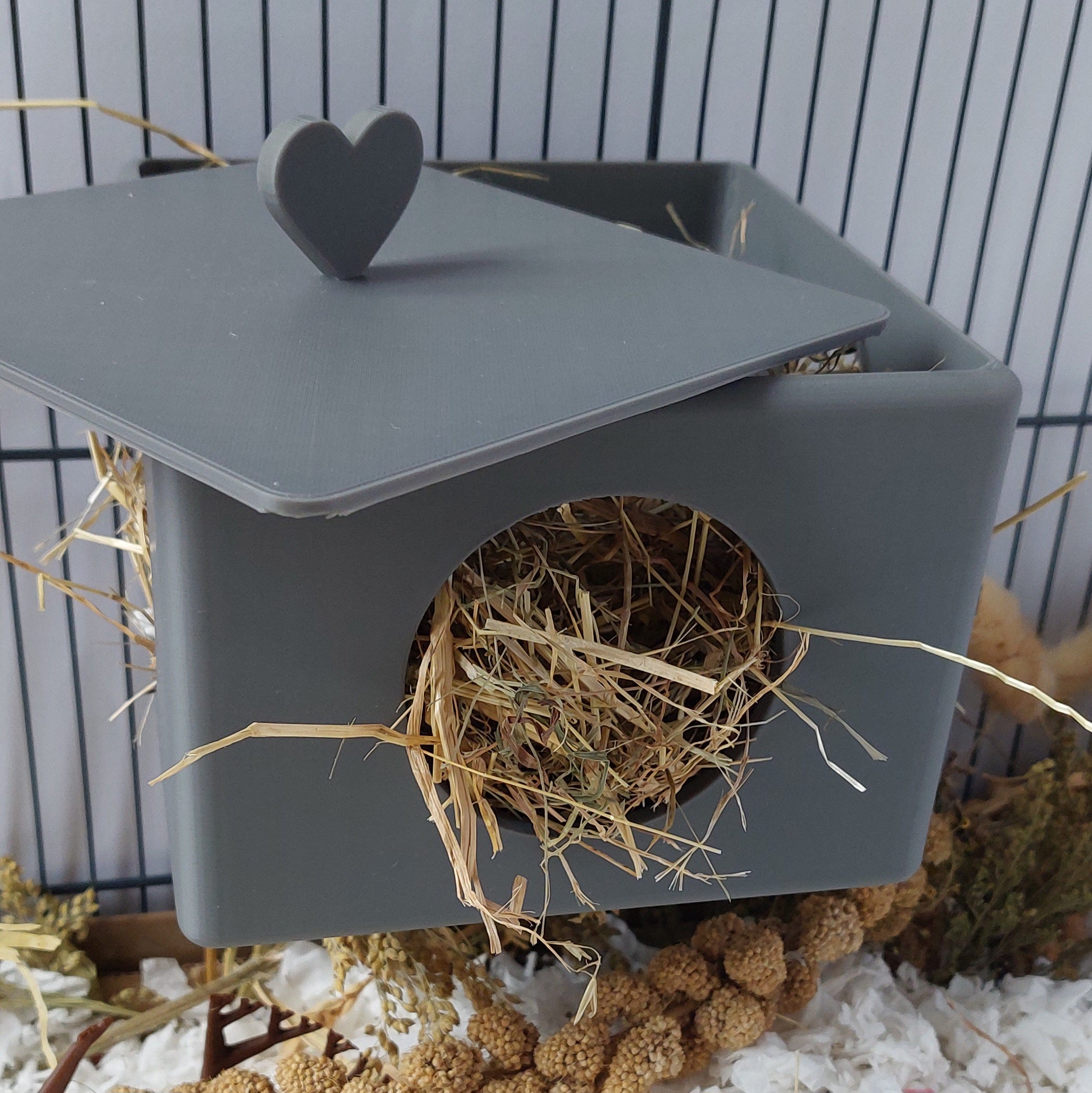 Hay holder