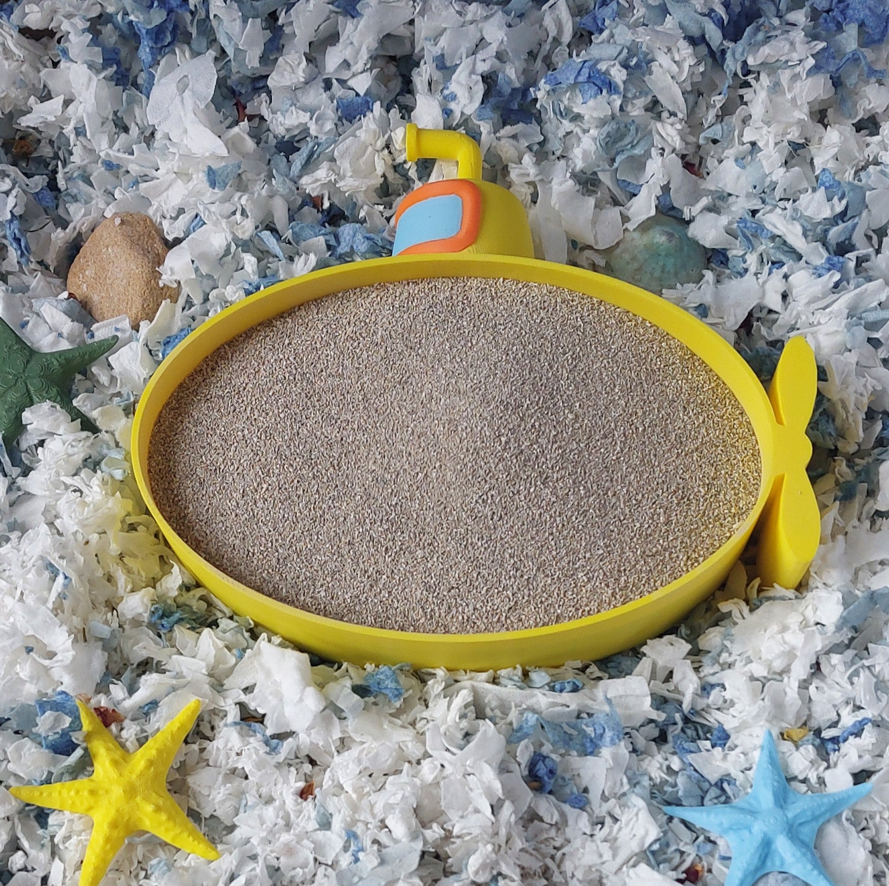 Submarine dig box