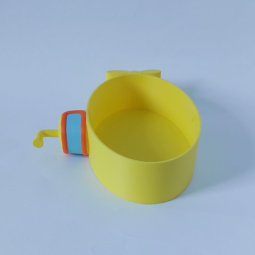 Submarine dig box