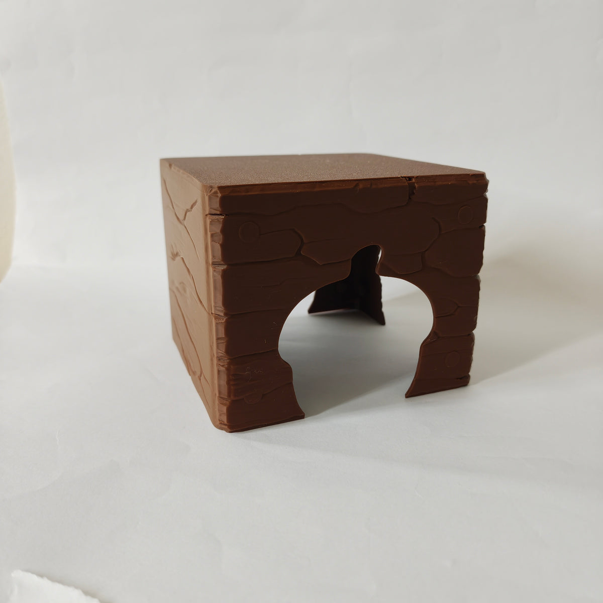 Acorn and mushroom modular chamber hide